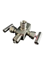 БКН2-03-12Х18Н10Т Блок клапанный 2-х вент. К1/2"(Н)/М20х1,5(В)/М20х1,5(Н) УТ000017684